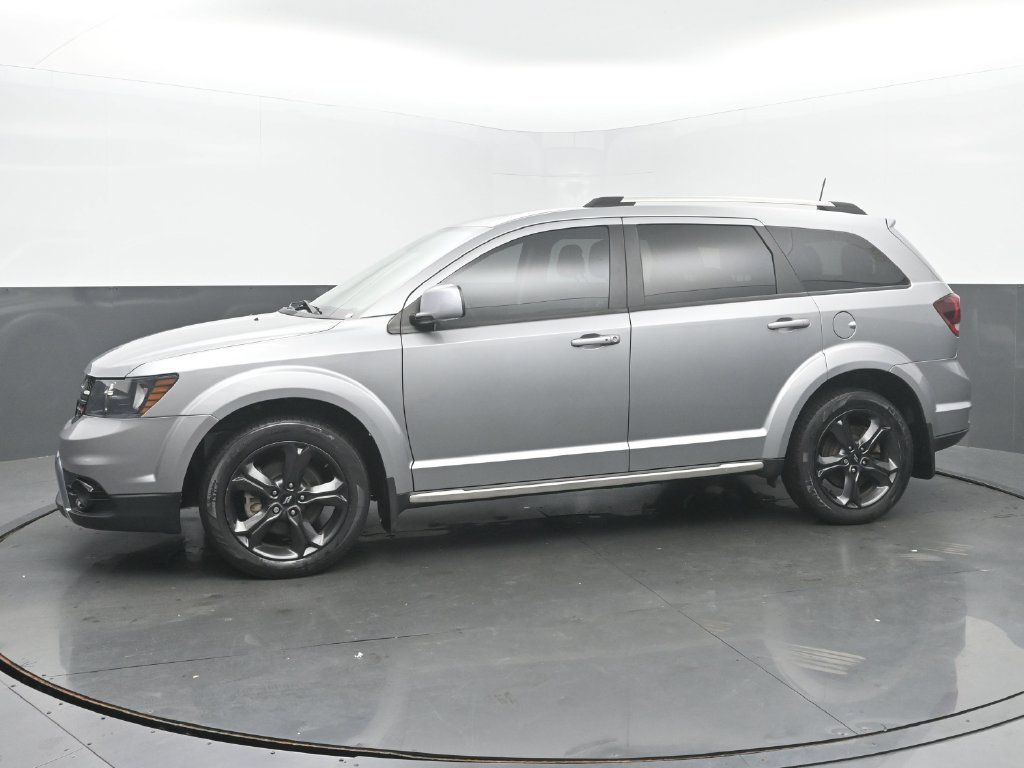 Used 2019 Dodge Journey Crossroad w/ Mopar All Weather Group FWD image 2