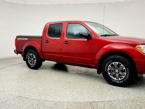 Used 2019 Nissan Frontier Desert Runner RWD image 3