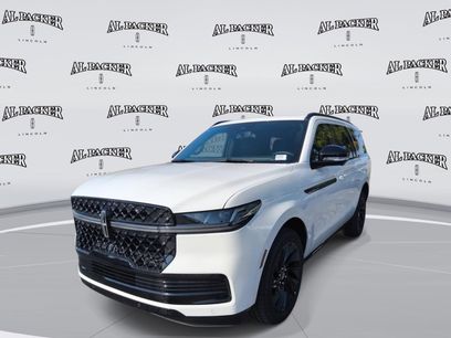 New 2026 Lincoln Navigator Reserve w/ Jet Appearance Package