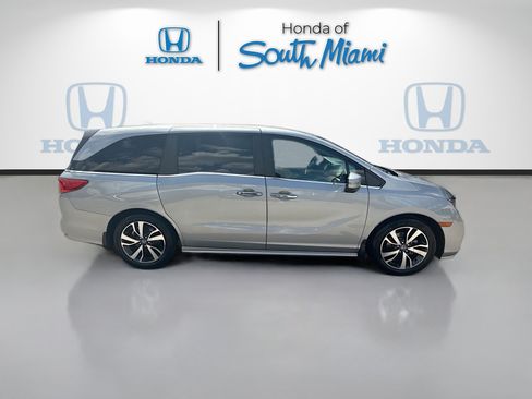 Certified 2024 Honda Odyssey Touring image 8