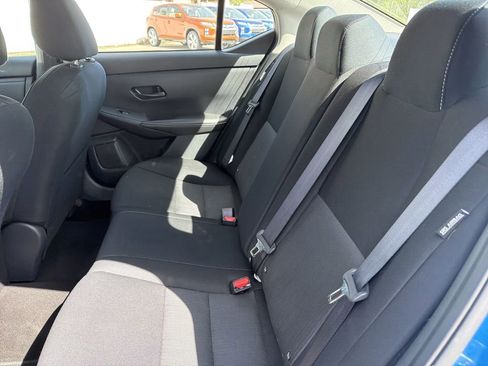 Used 2024 Nissan Sentra SV FWD image 13