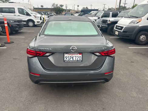 Used 2021 Nissan Sentra SV image 5