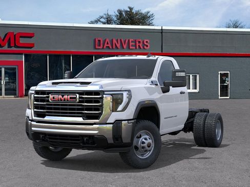 New 2025 GMC Sierra 3500 Pro w/ Convenience Package image 6
