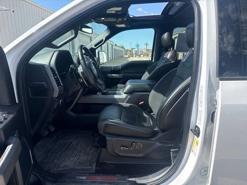Used 2019 Ford F150 Raptor w/ Equipment Group 802A Luxury AWD/4WD image 4