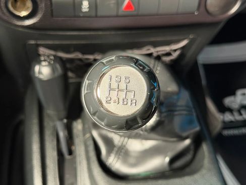 Used 2018 Jeep Wrangler Sport AWD/4WD image 26