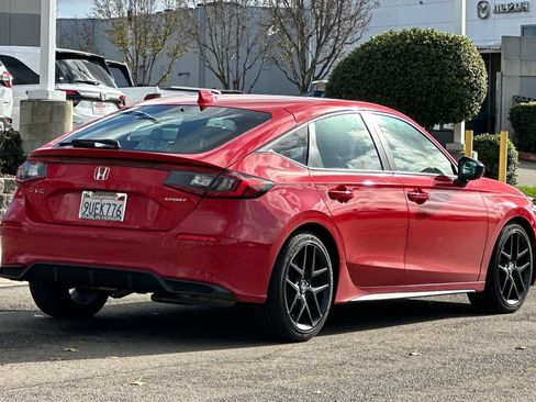 Used 2025 Honda Civic Sport image 4