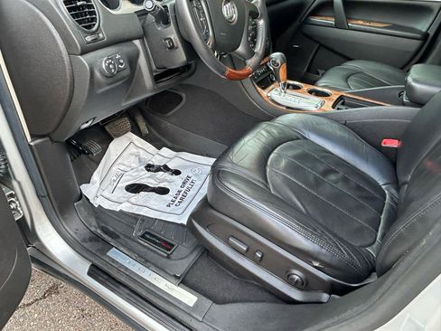 Used 2009 Buick Enclave CXL w/ Entertainment Package #3 AWD/4WD image 19