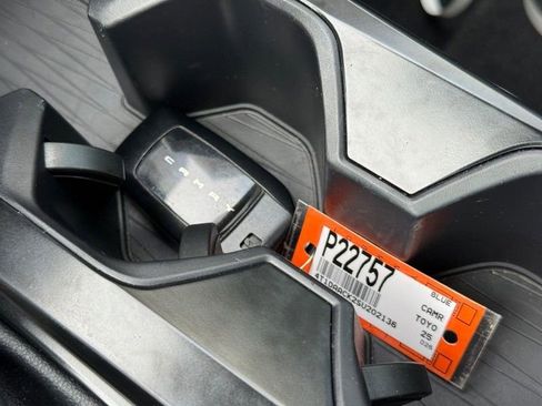 Used 2025 Toyota Camry SE w/ Convenience Package FWD image 30