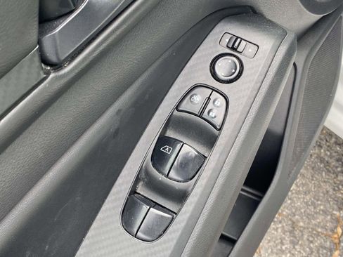 Used 2024 Nissan Altima 2.5 S FWD image 15