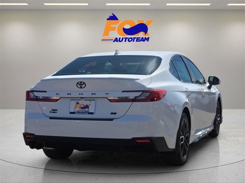 New 2026 Toyota Camry SE image 4