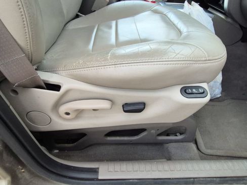Used 2003 Jeep Liberty Limited AWD/4WD image 11