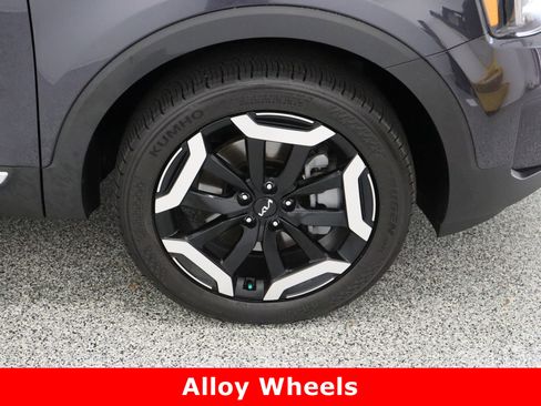 Used 2025 Kia Telluride S image 5