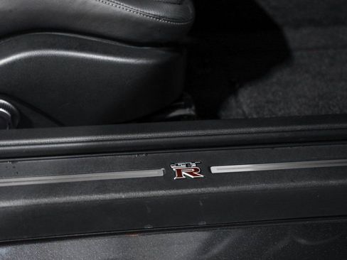 Used 2009 Nissan GT-R Premium image 27