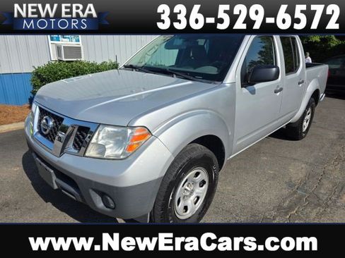 Used 2014 Nissan Frontier S AWD/4WD image 1