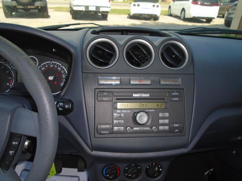 Used 2011 Ford Transit Connect XLT FWD image 12