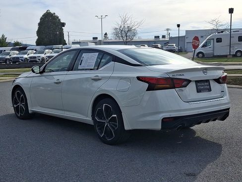 Used 2023 Nissan Altima 2.5 SR image 7
