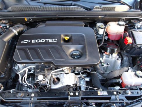 Used 2016 Chevrolet Malibu Hybrid w/ Driver Confidence Package image 46