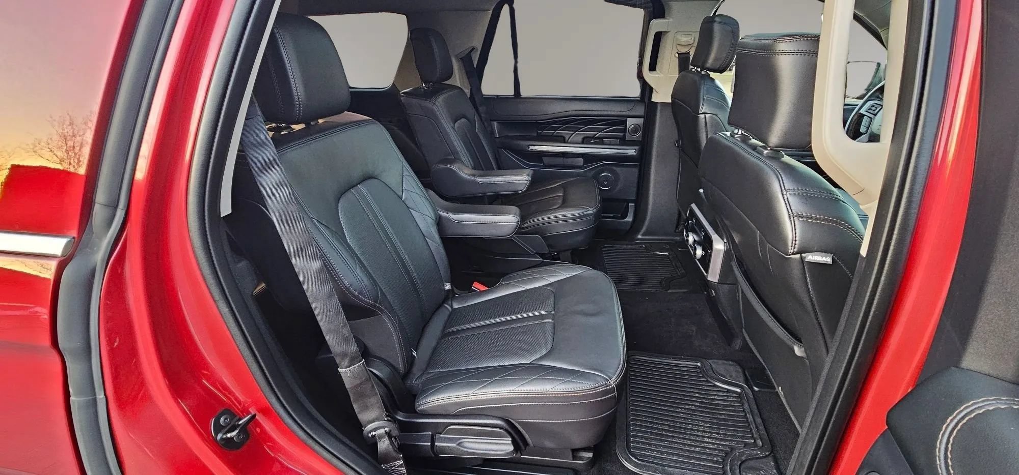 Used 2021 Ford Expedition Platinum AWD/4WD image 16