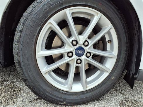 Used 2017 Ford Focus SE image 34