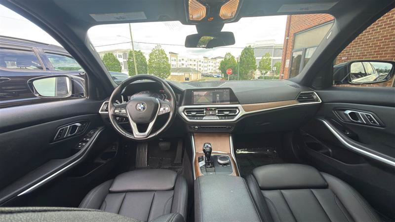 Used 2019 BMW 330i xDrive Sedan w/ Driving Assistance Package AWD/4WD image 23