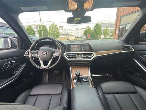 Used 2019 BMW 330i xDrive Sedan w/ Driving Assistance Package AWD/4WD image 23