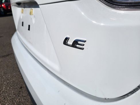 Certified 2025 Toyota Corolla LE image 22