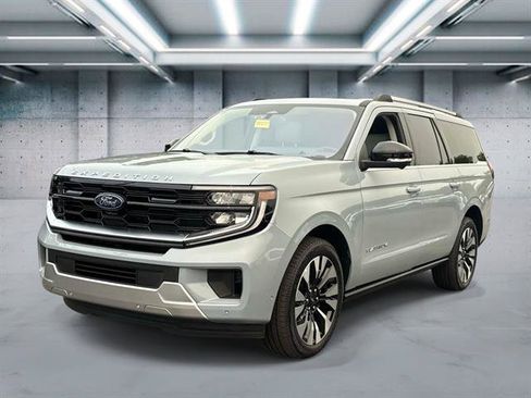Used 2025 Ford Expedition Max Platinum w/ Driver's Package AWD/4WD image 22