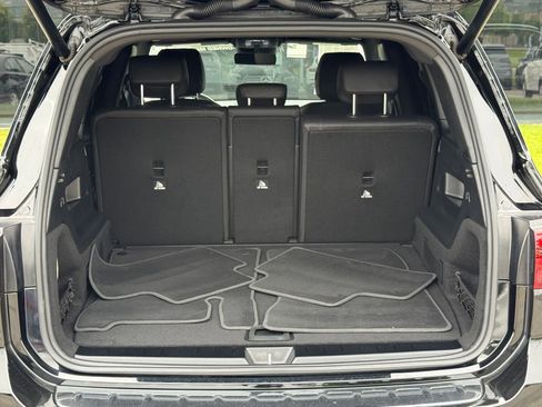Used 2025 Mercedes-Benz GLB 250 image 17