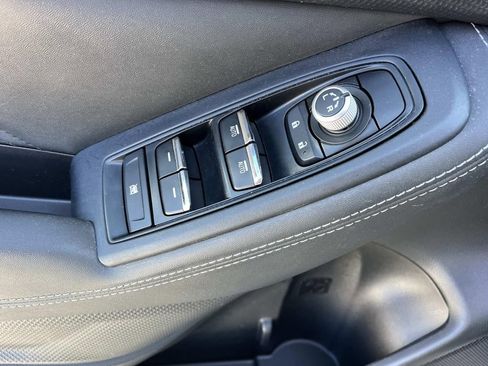 Used 2019 Subaru Forester Limited image 29