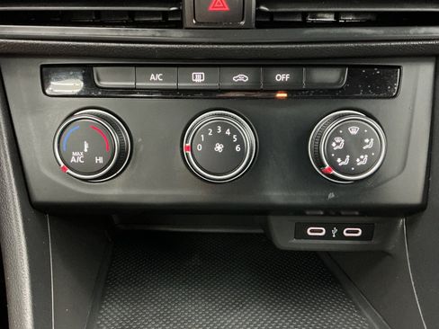 Used 2023 Volkswagen Jetta Sport FWD image 35