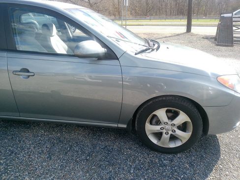 Used 2010 Hyundai Elantra SE image 14