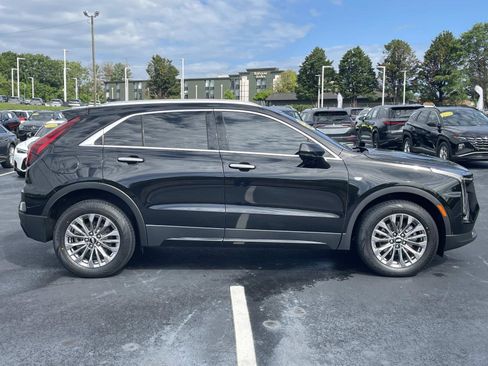Used 2024 Cadillac XT4 Premium Luxury w/ Technology Package AWD/4WD image 8
