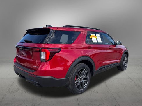 Used 2025 Ford Explorer ST-Line w/ Premium Package AWD/4WD image 4