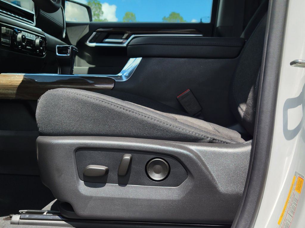 New 2026 Chevrolet Silverado 1500 RST AWD/4WD image 24