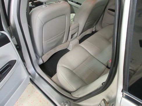 Used 2008 Chevrolet Impala LTZ image 17