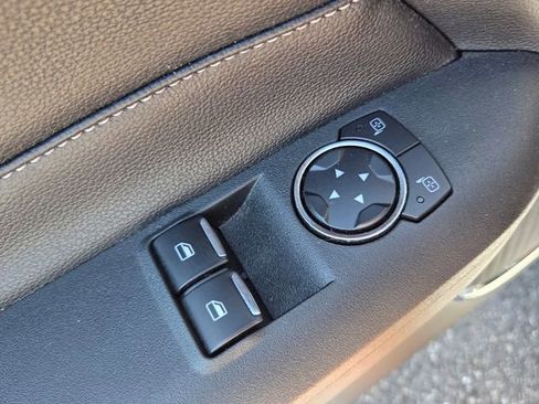 Used 2016 Ford Mustang Premium image 33