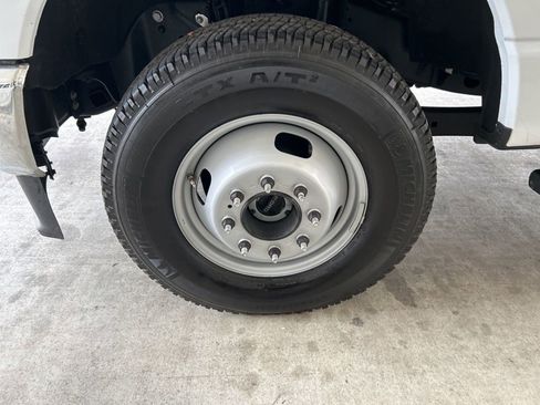 Used 2024 Ford F350 XL w/ 360-Degree Camera Package AWD/4WD image 12