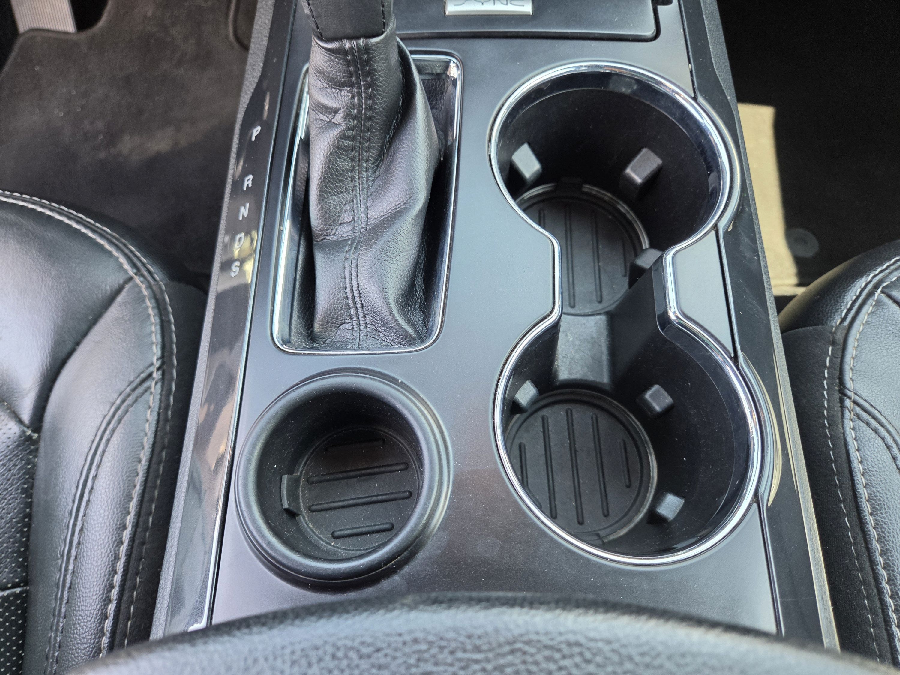 Used 2019 Ford Explorer Limited w/ Ford Safe & Smart Package FWD image 14