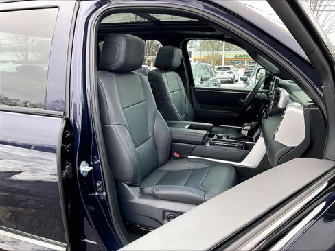 Used 2025 Toyota Tundra Platinum image 11