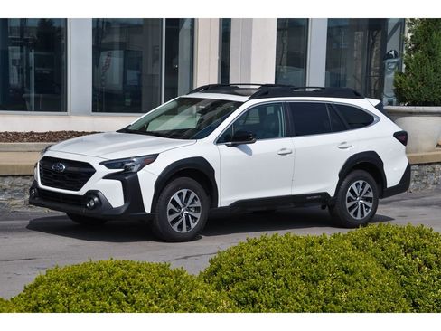 Used 2025 Subaru Outback Premium w/ Popular Package #1A image 8