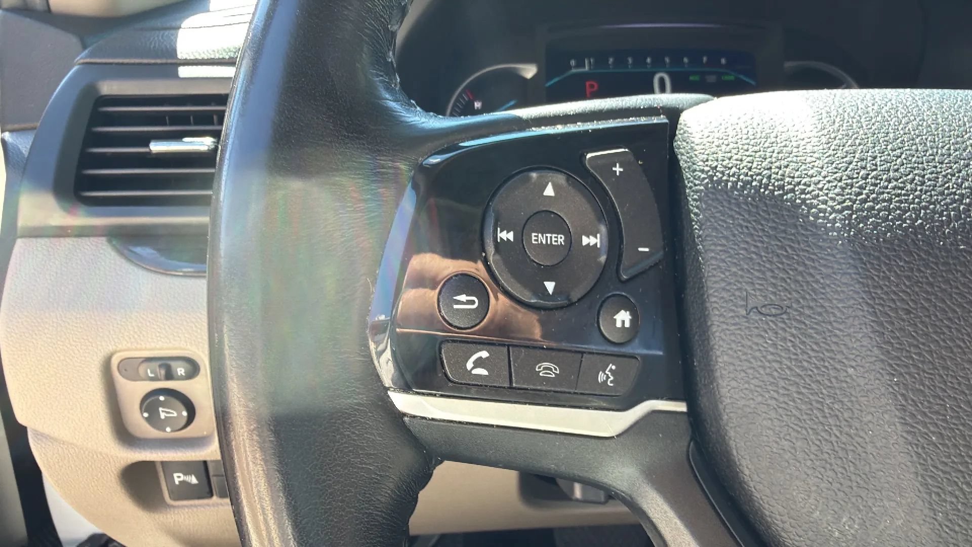 Used 2019 Honda Pilot Touring image 24