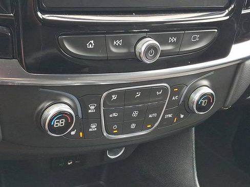 Certified 2021 Chevrolet Traverse LT AWD/4WD image 17