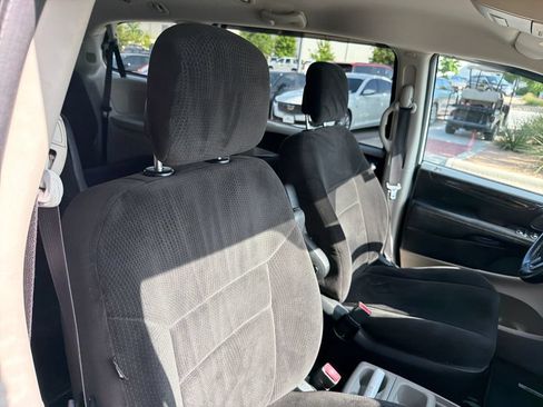 Used 2012 Dodge Grand Caravan SE FWD image 37
