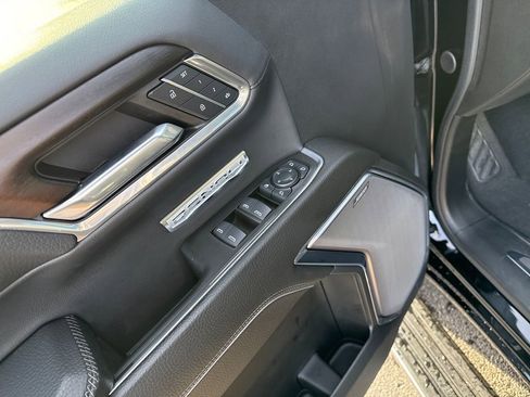 Used 2024 GMC Sierra 1500 Denali image 14