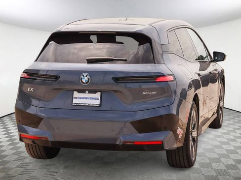 Used 2024 BMW iX xDrive50 w/ Sport Package AWD/4WD image 4