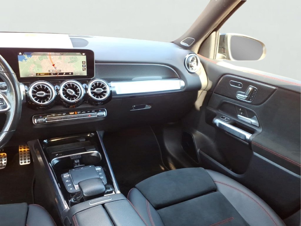 Used 2021 Mercedes-Benz GLB 250 4MATIC image 23