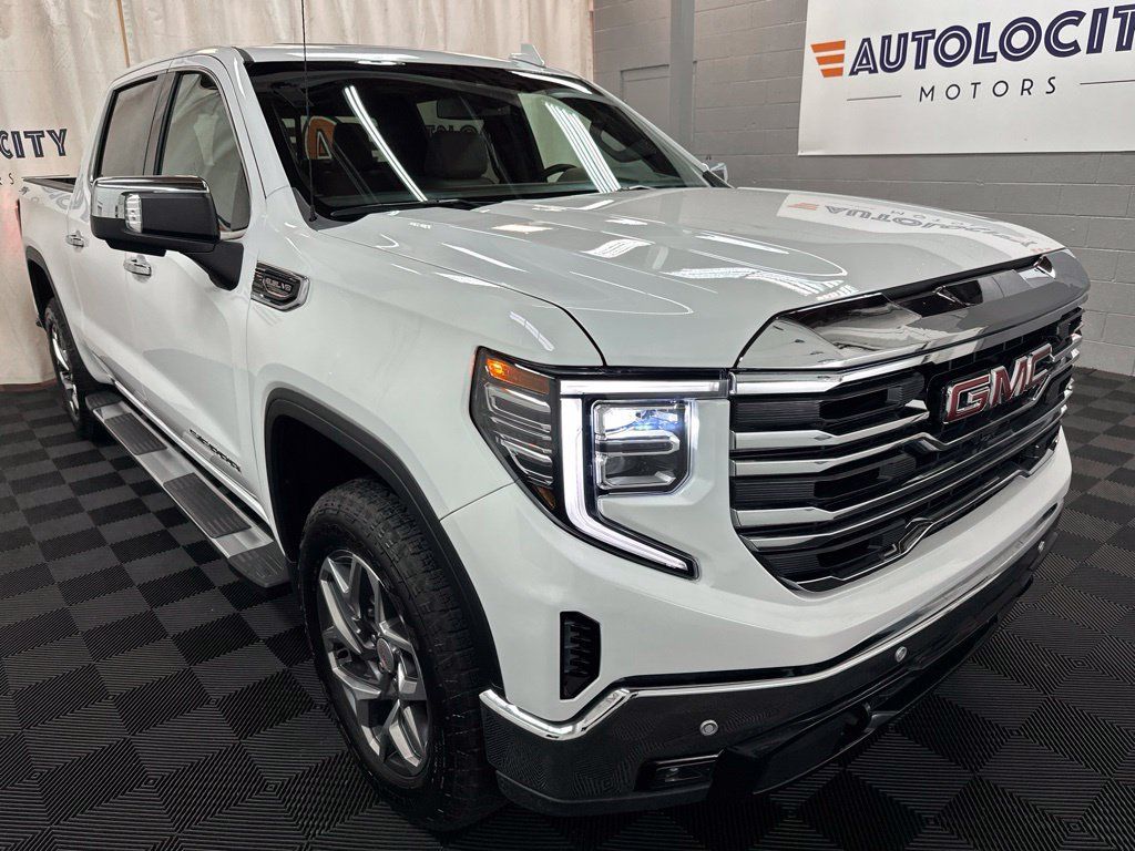 Used 2026 GMC Sierra 1500 SLT w/ SLT Premium Plus Package AWD/4WD image 2