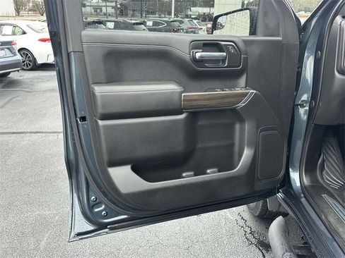 Used 2020 Chevrolet Silverado 1500 LT Trail Boss w/ Convenience Package image 5