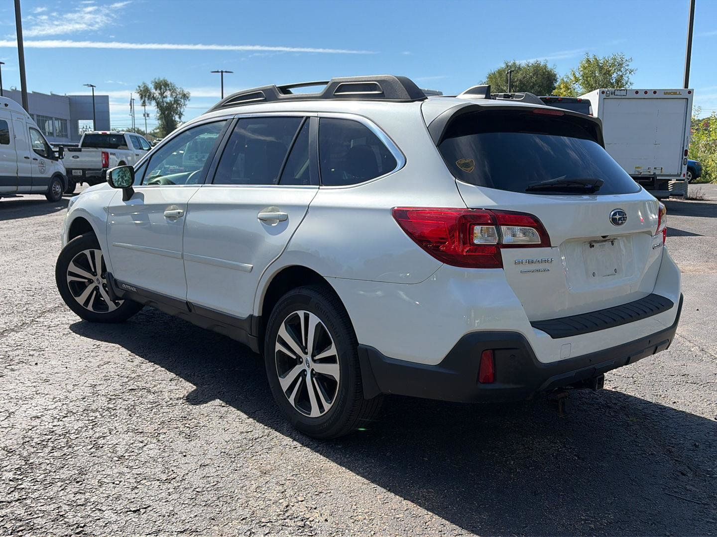 Used 2019 Subaru Outback 2.5i Limited AWD/4WD image 3
