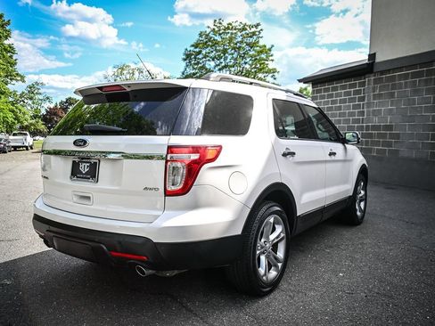 Used 2014 Ford Explorer Limited w/ Equipment Group 301A AWD/4WD image 5
